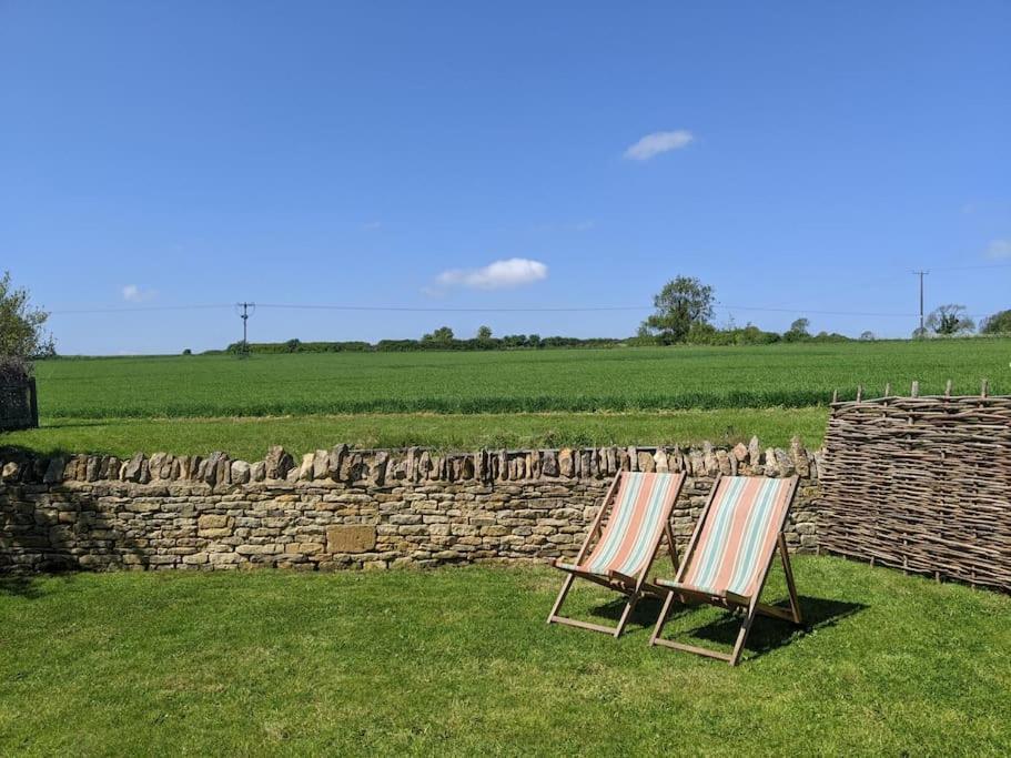 Stylish 3 Bed Cotswold With Stunning Views Cheltenham